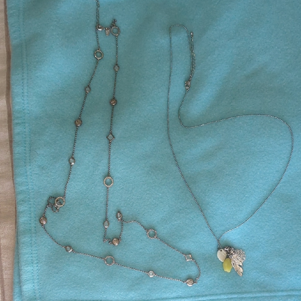 Elegant Silver Necklace Set with Yellow Pendant